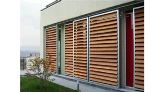 In foto: sistema frangisole di Bellotti realizzato in legno

bellotti frangisole